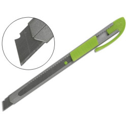   Cutter metálico con cuchilla estrecha de 9 mm.